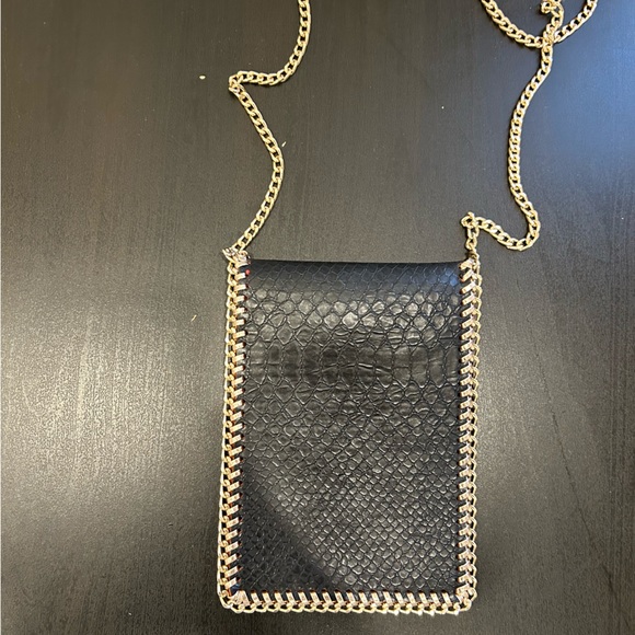 Black Purse - Picture 2 of 3